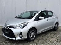 Usado Toyota Yaris Active 90 HP (66 kW) 2016 Cinzento