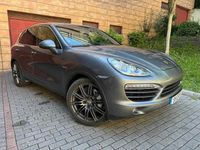 Usado Porsche Cayenne 333 HP (244 kW) 2011 Cinzento SUV