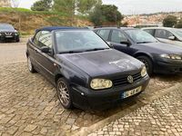 Usado VW Golf Cabriolet 101 HP (74 kW) 1999 Azul Cabrios