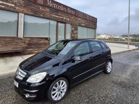 Usado Mercedes B180 109 HP (80 kW) 2009 Preto Monovolume