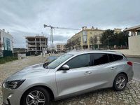 Usado Ford Focus 109 HP (80 kW) 2019 Cinzento Carrinha