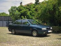 Usado Lancia Dedra 105 HP (77 kW) 1992 Verde Sedan