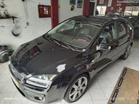 Usado Ford Focus 109 HP (80 kW) 2006 Preto Sedan