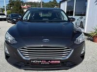 Usado Ford Focus 120 HP (88 kW) 2021 Cinzento Carrinha