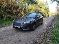 Usado Ford Focus 125 HP (91 kW) 2016 Cinzento Carrinha