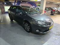 usado Toyota Avensis SW 2.0 D-4D Exclusive+Navi