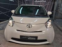 Usado Toyota iQ 68 HP (50 kW) 2009 Branco Citadino