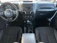 Usado Jeep Wrangler Sport 200 HP (147 kW) 2016 Branco SUV