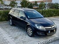 Usado Opel Astra 100 HP (73 kW) 2010 Sedan