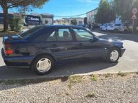 Usado Mercedes C180 Classic 122 HP (89 kW) 1997 Azul Sedan