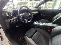 Usado Mercedes A250 Advanced Plus 218 HP (160 kW) 2024 Branco polar Citadino