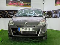 Usado Renault Clio II Dynamique 75 HP (55 kW) 2009 Cinza