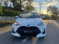 Usado Toyota Yaris Hybrid Comfort 115 HP (84 kW) 2021 Branco