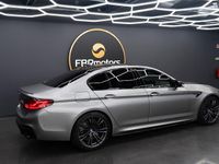 Usado BMW M5 600 HP (441 kW) 2018 Cinza Sedan