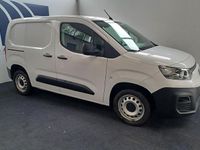 Usado Fiat Doblò 100 HP (73 kW) 2023 Branco Monovolume