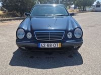 Usado Mercedes E220 Avantgarde 143 HP (105 kW) 2000 Sedan