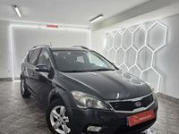 Usado Kia Ceed Sportswagon EX 109 HP (80 kW) 2010 Cinzento Carrinha
