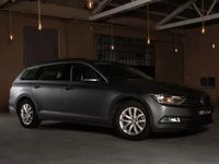 Usado VW Passat Comfortline 150 HP (110 kW) 2017 Cinzento Sedan