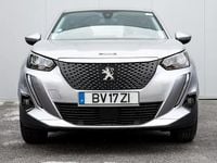 Usado Peugeot e-2008 Active 100 kW (136 HP) 2021 Cinzento prata metalizado SUV