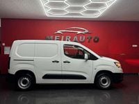 Usado Opel Combo Innovation 102 HP (75 kW) 2021 Branco Monovolume