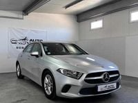 Usado Mercedes A180 116 HP (85 kW) 2019 Cinzento Citadino
