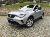 Usado Seat Arona Style 110 HP (80 kW) 2023 Cinza SUV