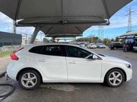 Usado Volvo V40 120 HP (88 kW) 2016 Branco Citadino