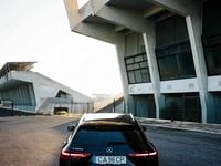 Usado Mercedes C300 320 HP (235 kW) 2021 Preto