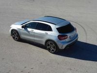 Usado Mercedes GLA180 109 HP (80 kW) 2017 Cinzento SUV