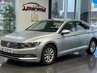 Usado VW Passat 150 HP (110 kW) 2018 Cinza prata Sedan