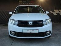 Usado Dacia Sandero Comfort 90 HP (66 kW) 2017 Amarelo