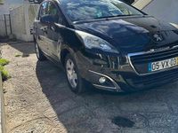 Usado Peugeot 5008 120 HP (88 kW) 2016 Preto Carrinha