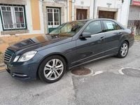 Usado Mercedes E250 204 HP (150 kW) 2012 Cinzento Carrinha