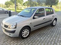 Usado Renault Clio II 75 HP (55 kW) 2002