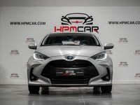 Usado Toyota Yaris Hybrid 115 HP (84 kW) 2023 Cinza