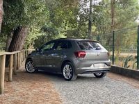 Usado VW Polo 95 HP (69 kW) 2018 Cinzento Citadino
