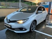 Usado Toyota Auris Hybrid Design 136 HP (100 kW) 2018 Cinza Citadino
