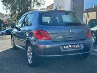 Usado Peugeot 307 Premium 109 HP (80 kW) 2006 Cinzento