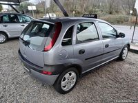 Usado Opel Corsa 75 HP (55 kW) 2003 Cinza Citadino