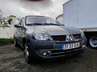 Usado Renault Clio II 75 HP (55 kW) 2001