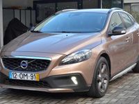 Usado Volvo V40 114 HP (83 kW) 2014 Preto Citadino
