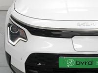 Usado Kia e-Niro 150 kW (204 HP) 2024 Branco SUV