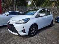 Usado Toyota Yaris Comfort 72 HP (52 kW) 2020 Branco