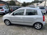 Usado Kia Picanto 74 HP (54 kW) 2009 Cinza Citadino