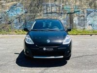 Usado Renault Clio II Expression 100 HP (73 kW) 2011 Preto Citadino