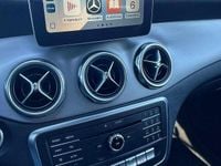 Usado Mercedes GLA180 109 HP (80 kW) 2017 Cinzento SUV