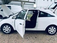 Usado Opel Corsa Cosmo 95 HP (69 kW) 2018 Branco