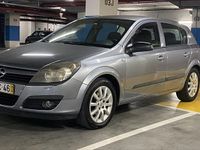 Usado Opel Astra 90 HP (66 kW) 2005 Sedan