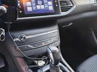 Usado Peugeot 308 120 HP (88 kW) 2016 Preto Carrinha