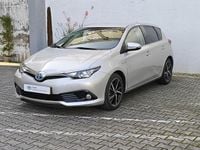 Usado Toyota Auris Comfort 136 HP (100 kW) 2017 Cinza (desconhecido) Sedan